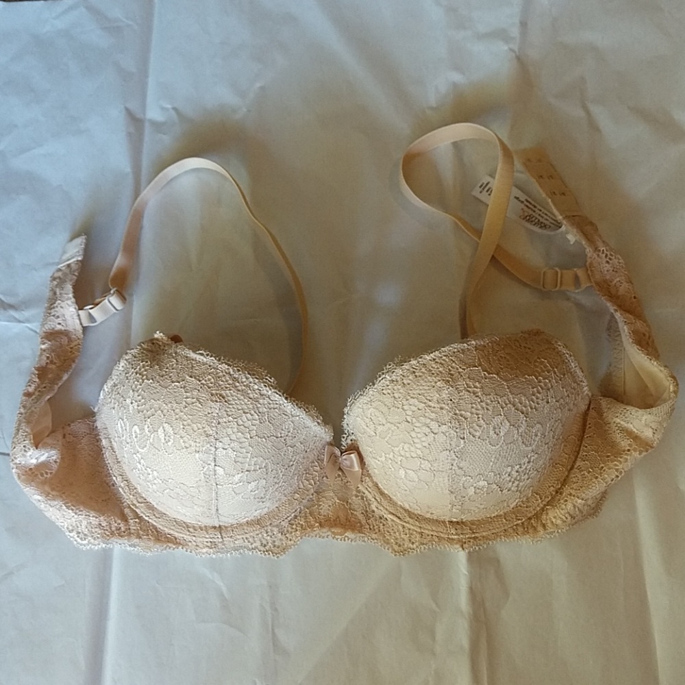 Pretty Lace Demi Bra